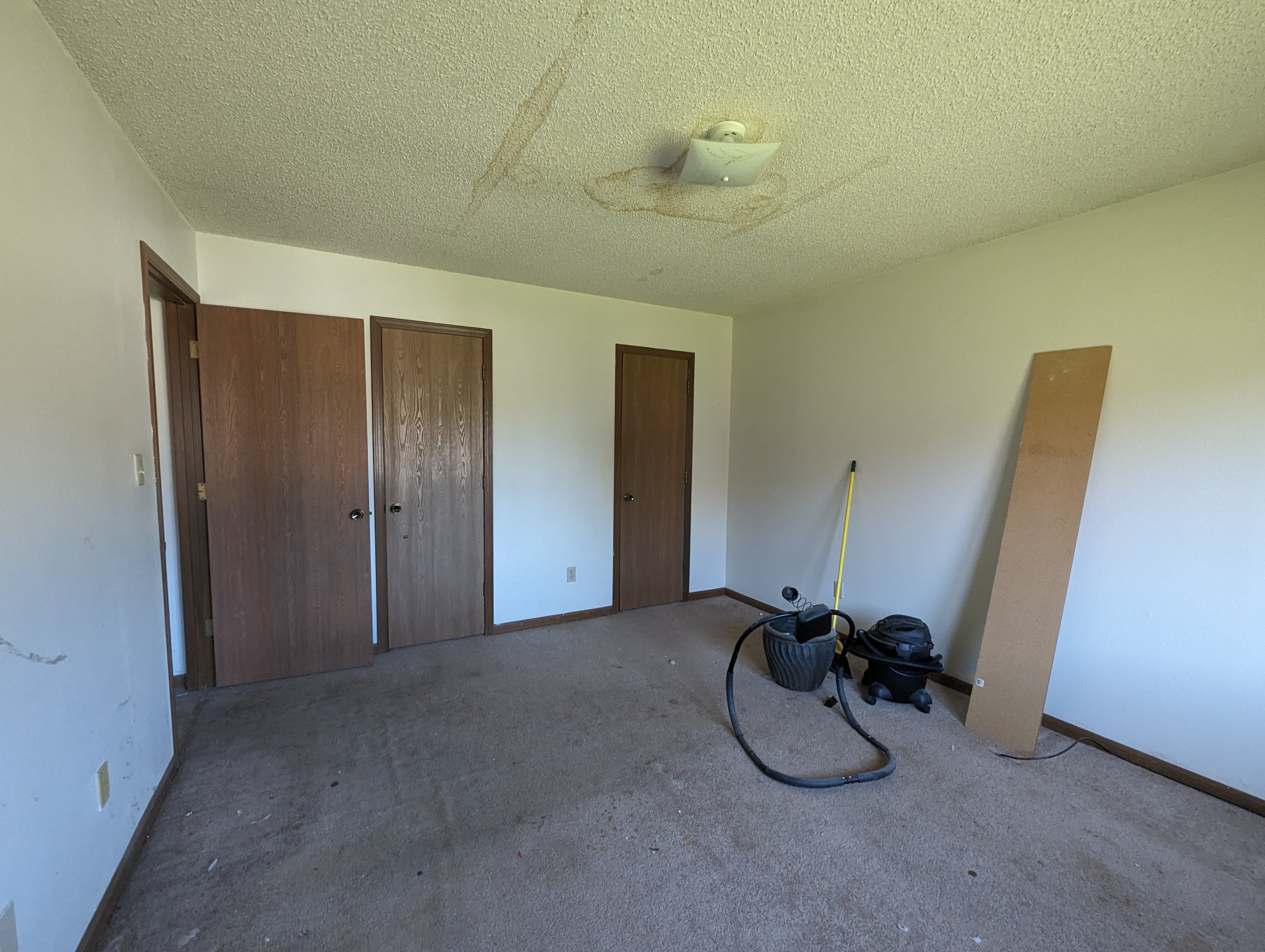 Bedroom 1 before renovation